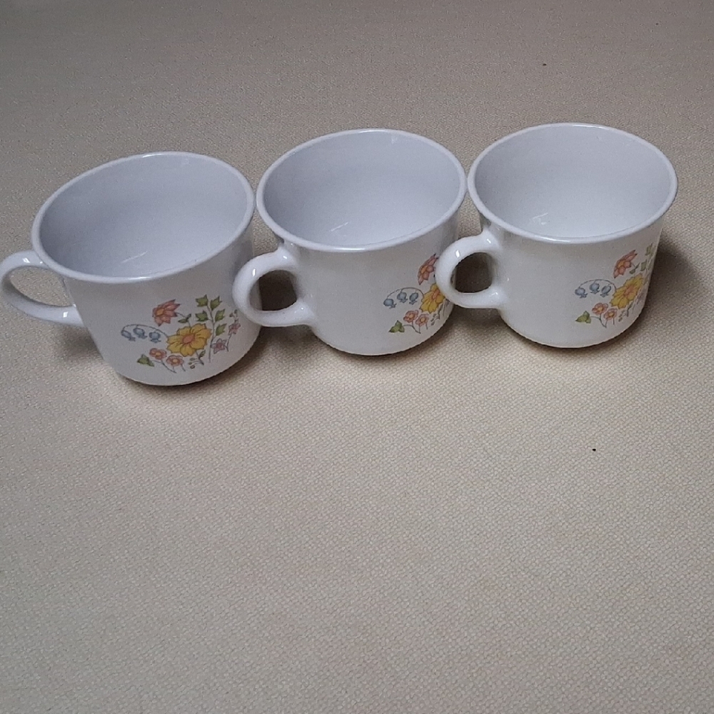 Corelle Floral White Mugs Set